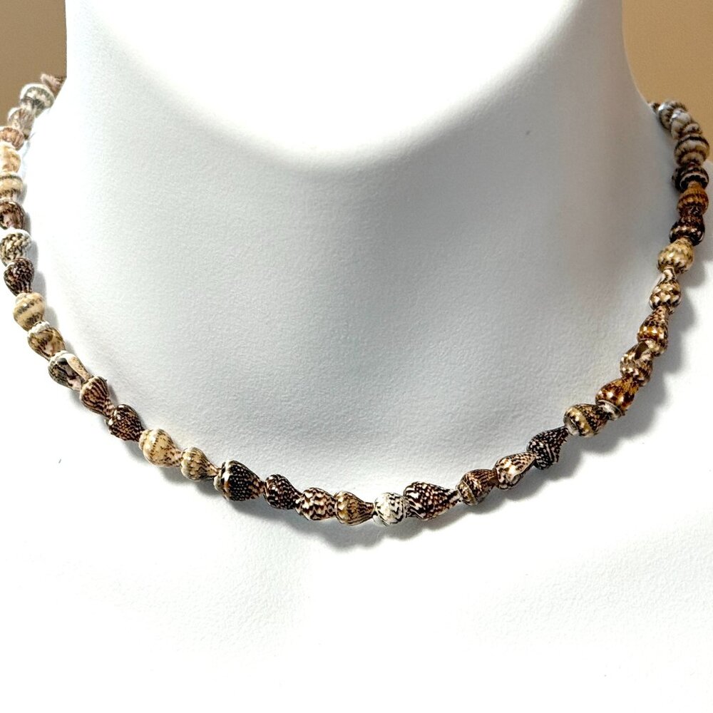 Natural Brown Puka Shell Beaded Short Necklace